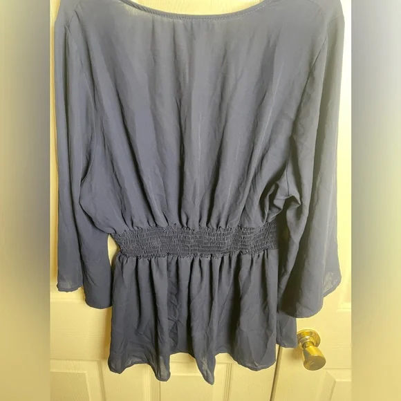 Torrid “BABYDOLL GEORGETTE SMOCKED BLOUSE” Size 2XL - Picture 11 of 11